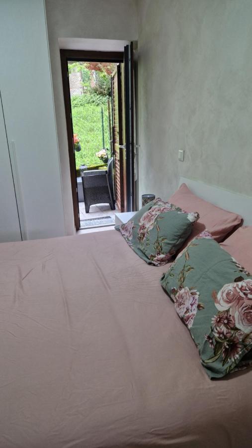 Casa Bat Apartment Mantello Bagian luar foto