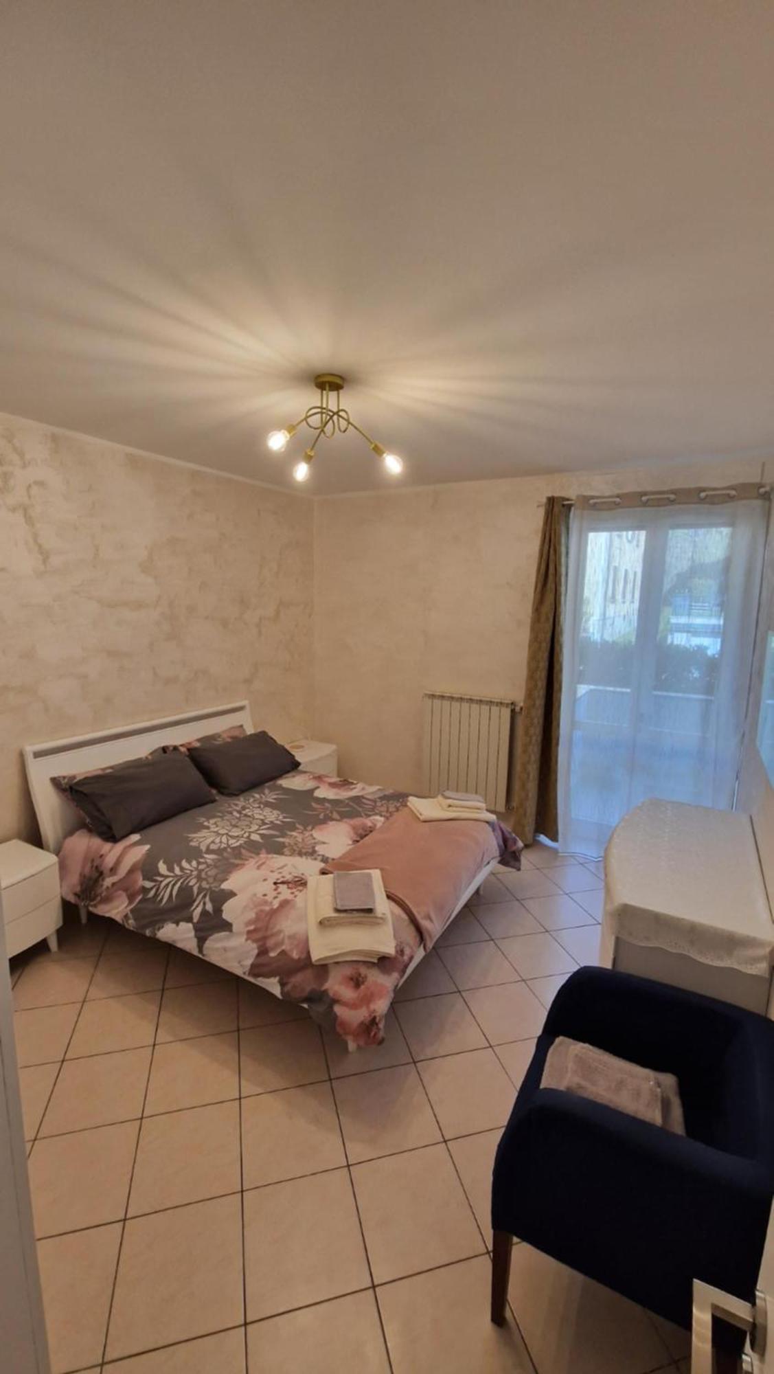 Casa Bat Apartment Mantello Bagian luar foto