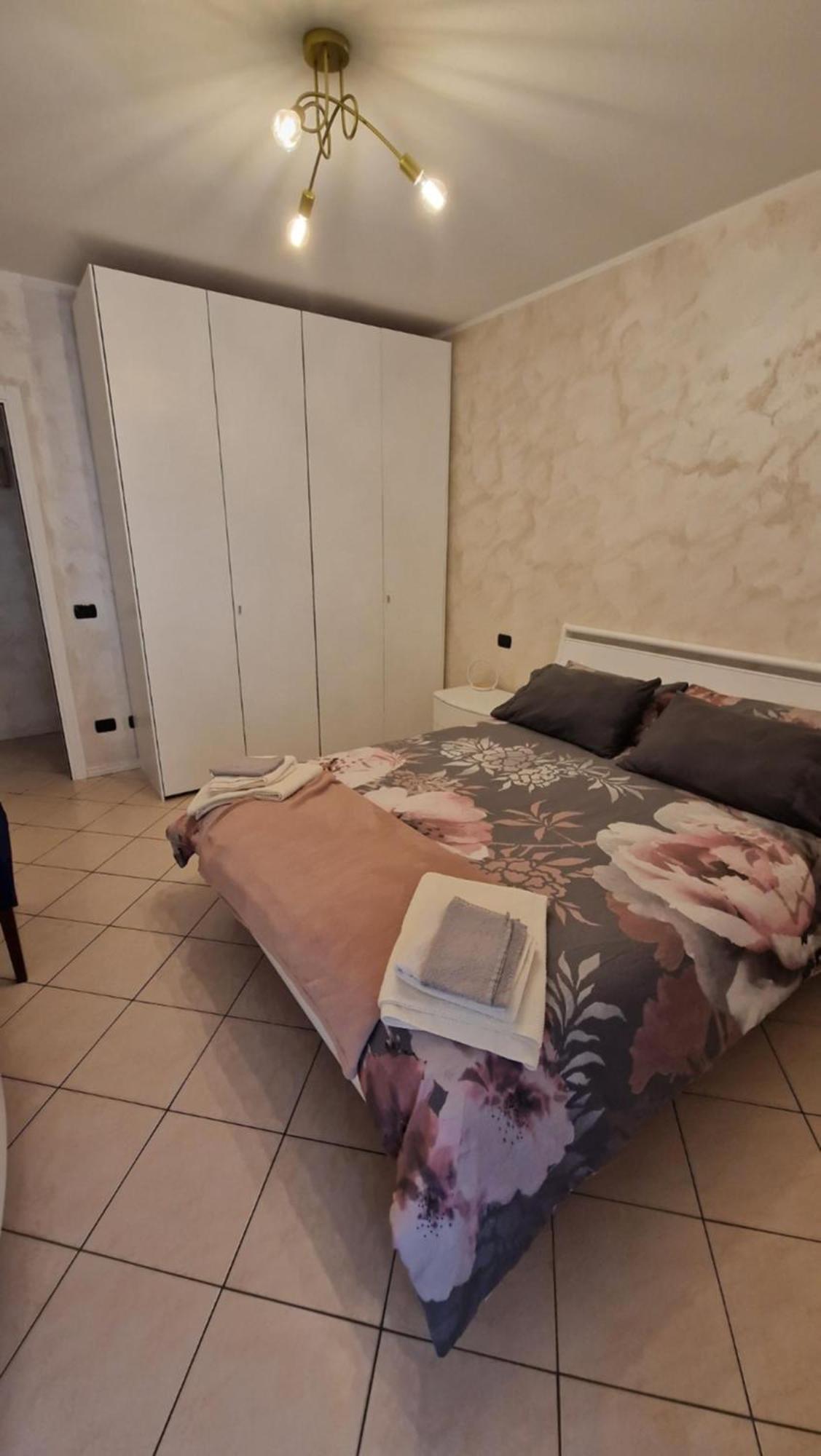 Casa Bat Apartment Mantello Bagian luar foto