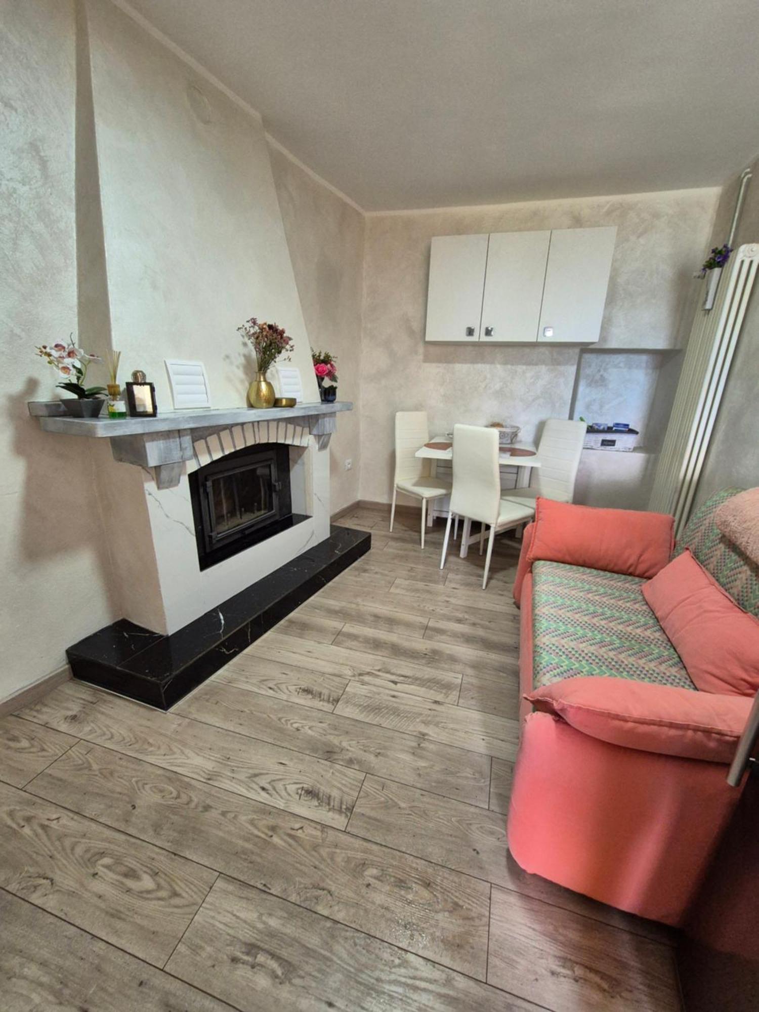 Casa Bat Apartment Mantello Bagian luar foto