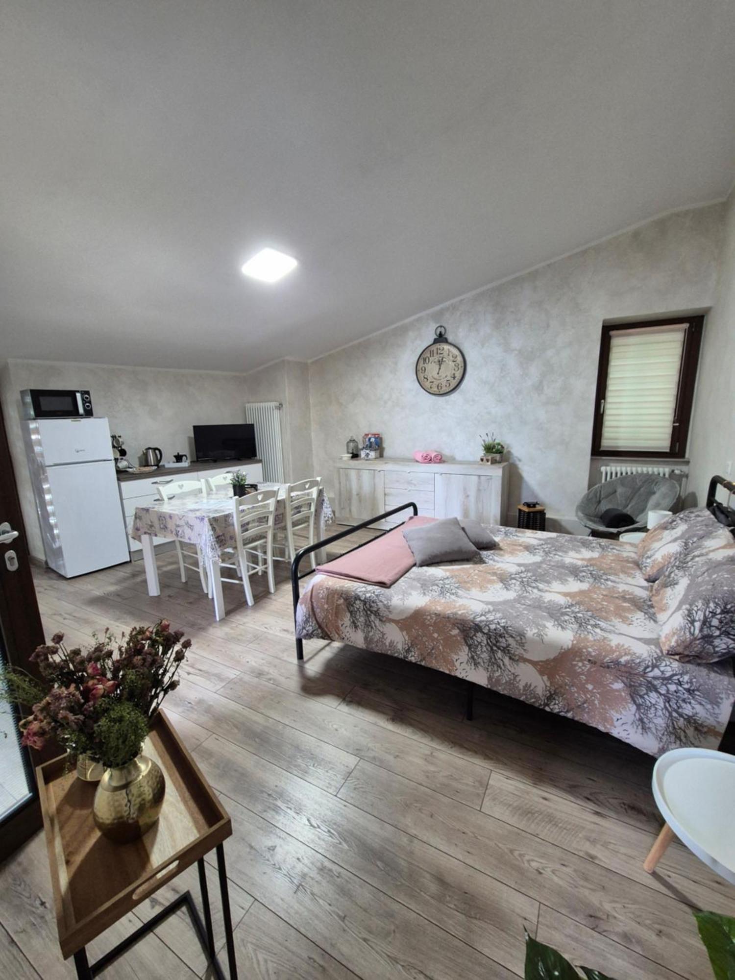 Casa Bat Apartment Mantello Bagian luar foto